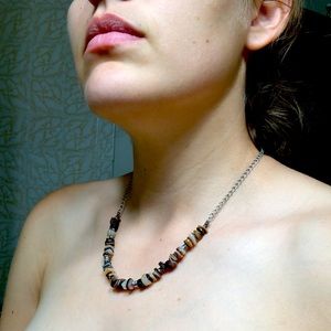 Chunky stone adjustable length necklace